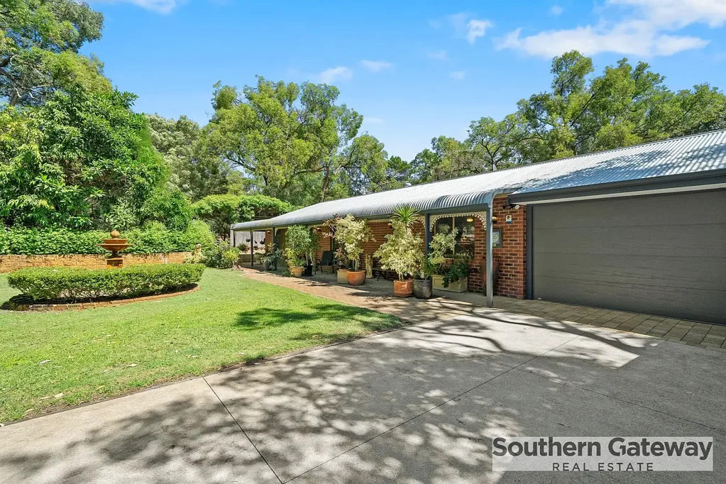 65 Silversmith Street, Wellard, WA 6170