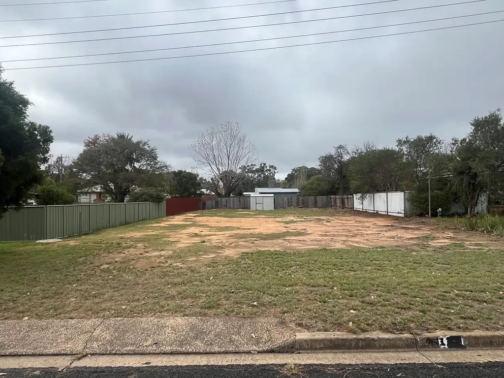 Coonabarabran  Residential Land .. Already levelled and ready to build on.