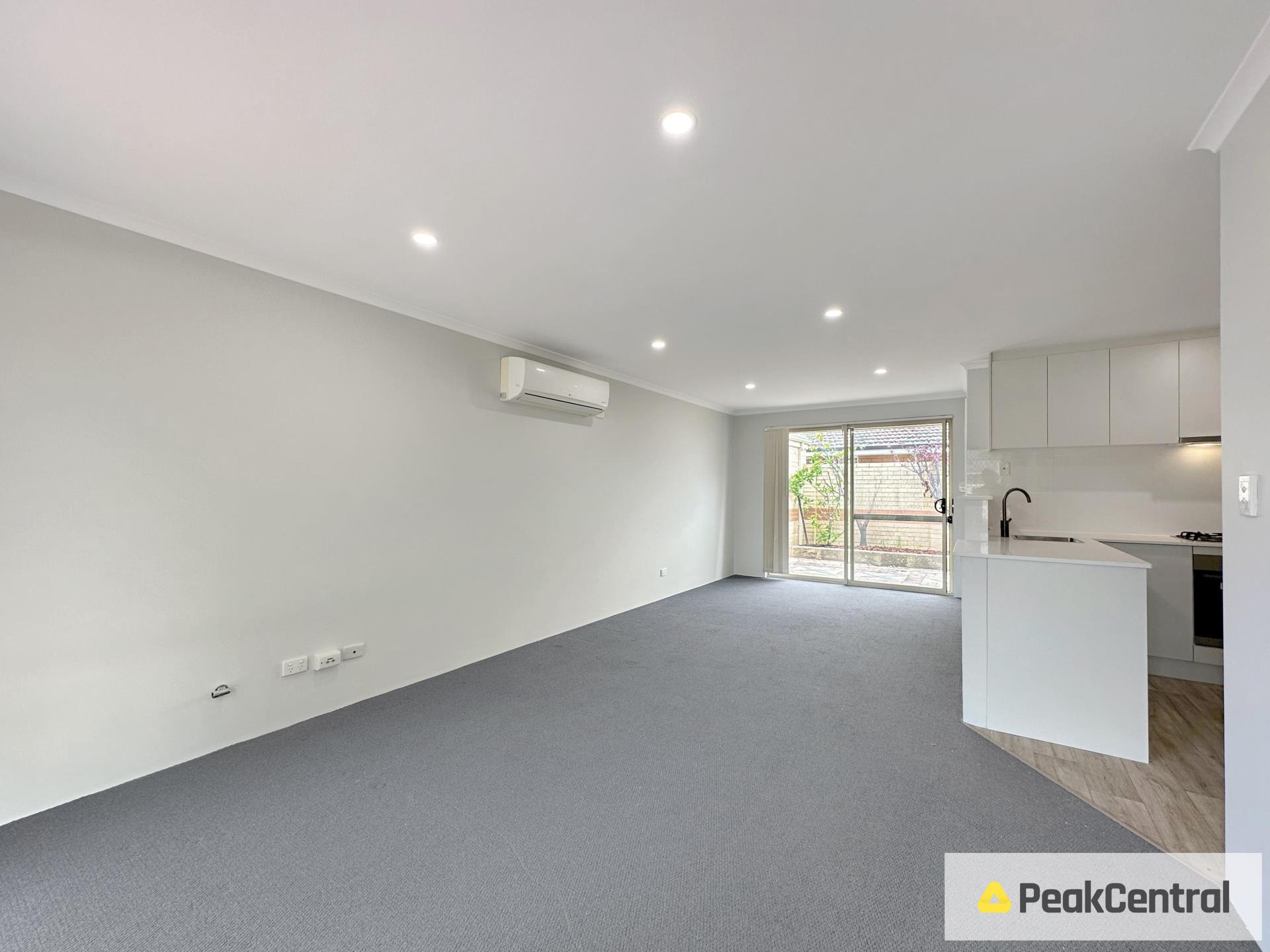 UNIT 2 36 STREICH AV, KELMSCOTT WA 6111, 0 રૂમ, 0 બાથરૂમ, House