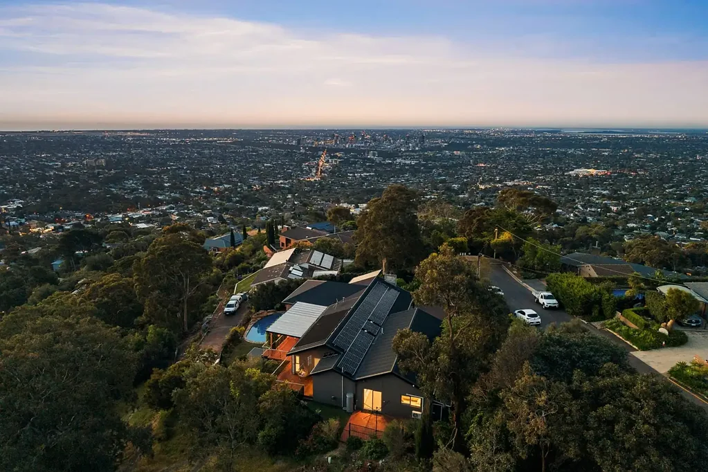 Mount Osmond 4房  Take it from the top; a Mount Osmond secret worth sharing