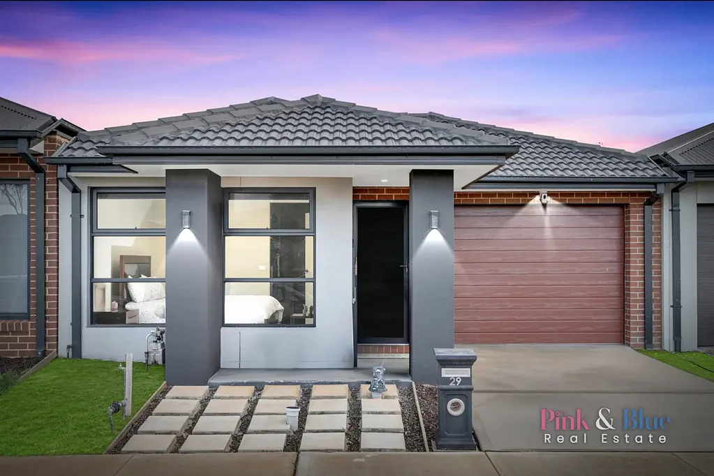 29 Miandad Street, Rockbank, VIC 3335