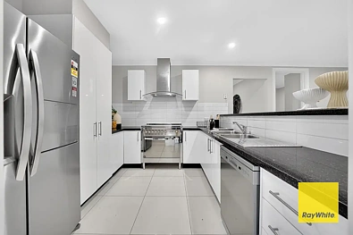 1 Witchmount Close, Hillside, VIC 3037, 4 rūma, 2 rūma horoi, House