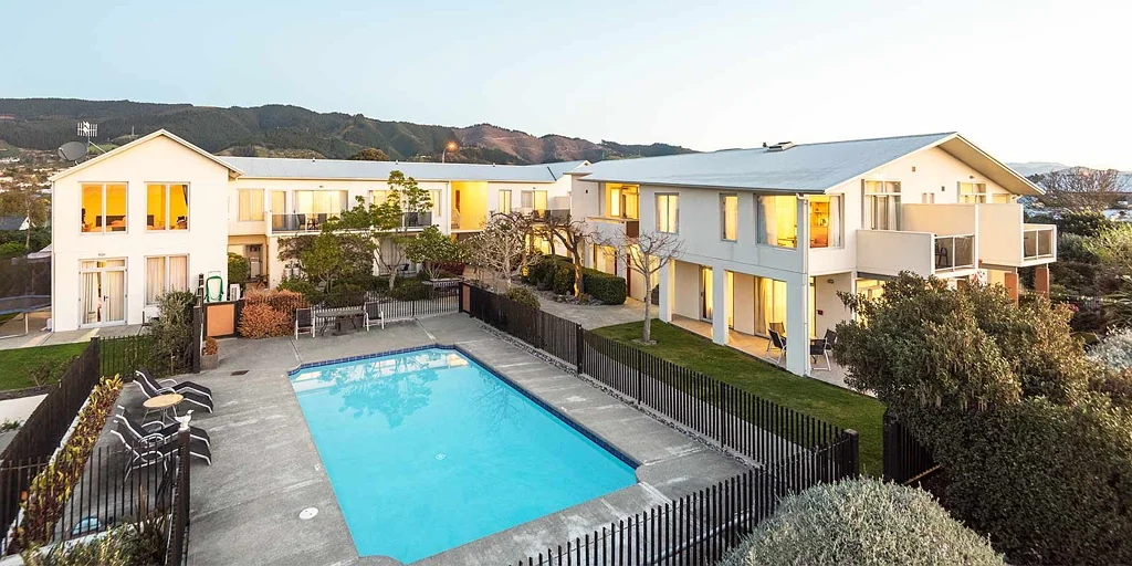 Auckland Central  Parkside Motel, Leasehold Business For Sale In Sunny Nelson