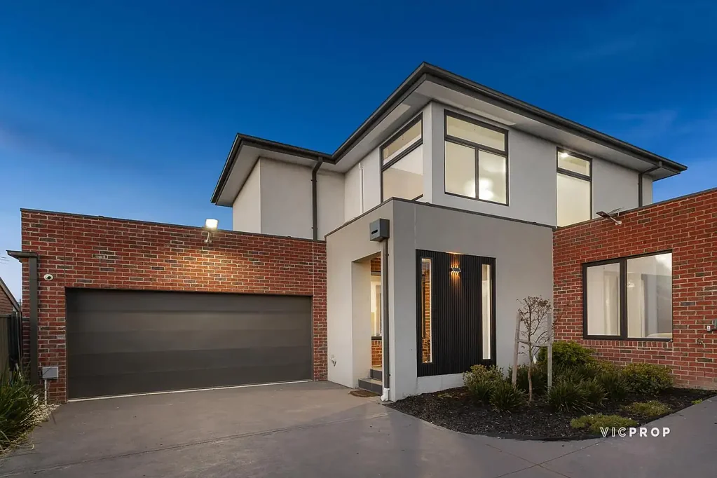 Rowville 4Zimmer Elevated Townhouse Living in Rowville