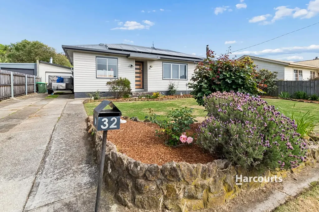 West Ulverstone 3ਬੈੱਡਰੂਮ First Home, Forever Home or Investment Gold!