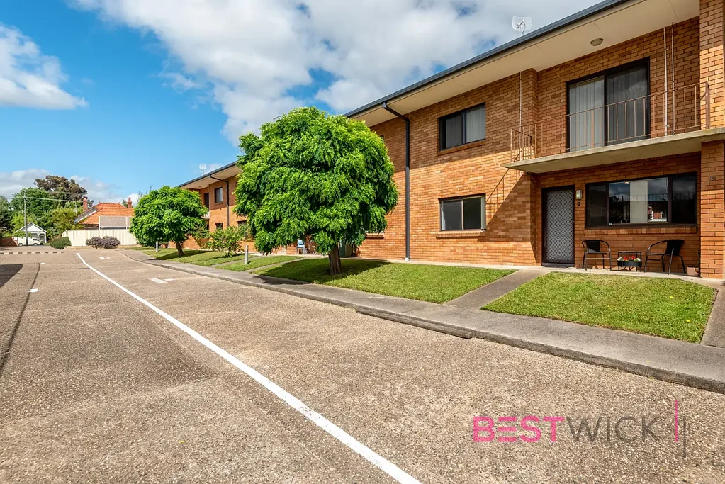 Bathurst 2房  Welcome Into The Property Market
