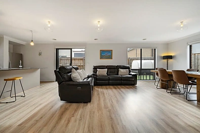 19 Webster Street, Point Cook, VIC 3030, 4 Bedrooms, 2 Bathrooms, House