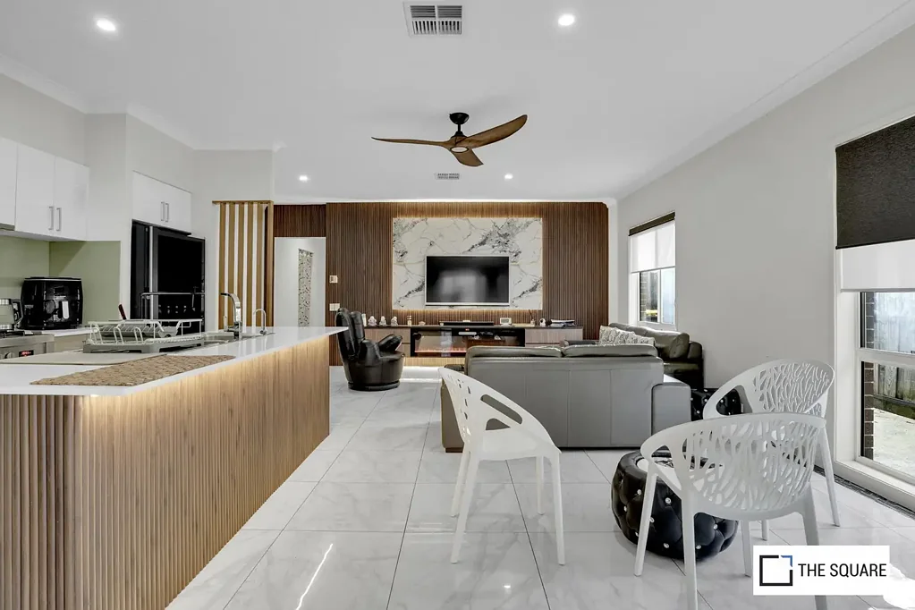 Premium Family Living - Minutes from Pond's Schools, Shops and Tallawong Metro