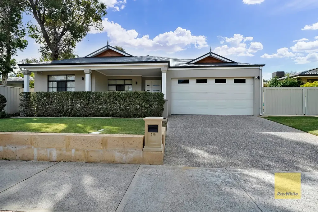 Hamersley 4房  Contemporary Elegance in a Peaceful Parkside Setting