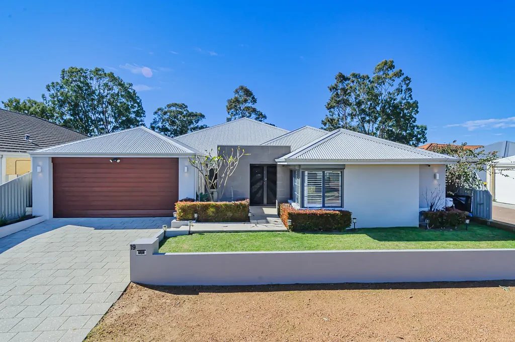 19 Rubery Way, Byford, WA 6122