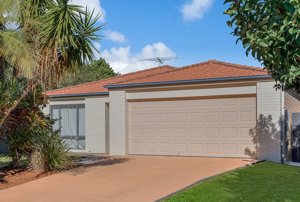 1 Myora Place, Sandstone Point, QLD 4511