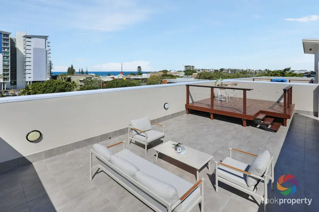 Redcliffe 3ਬੈੱਡਰੂਮ Breezy Coastal Living - Private Rooftop & Moreton Bay Views