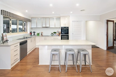 415 Dowling Road, Mitchell Park, VIC 3355, 4房, 2浴, House