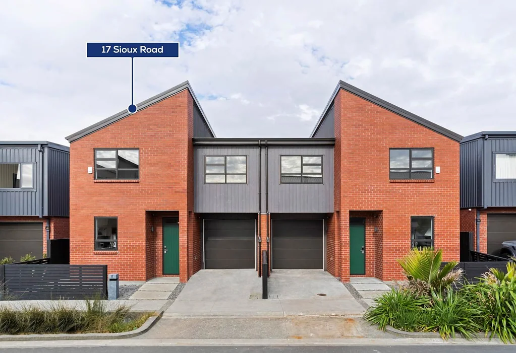 Modern 4 Bedroom Home in Prime Hobsonville Location