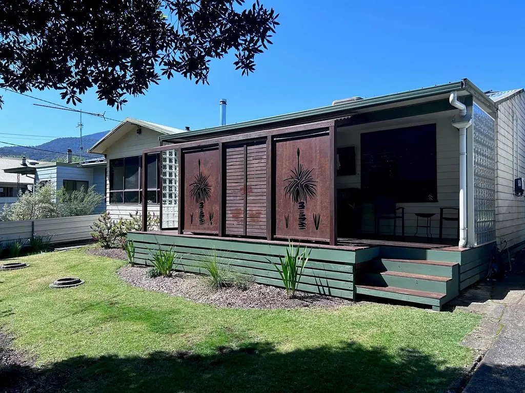 94 Lakeside Avenue Mount