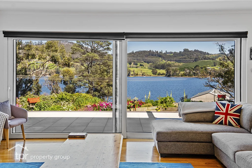 Gardners Bay 3Moenga Serene Waterfront Escape with Unmatched Views