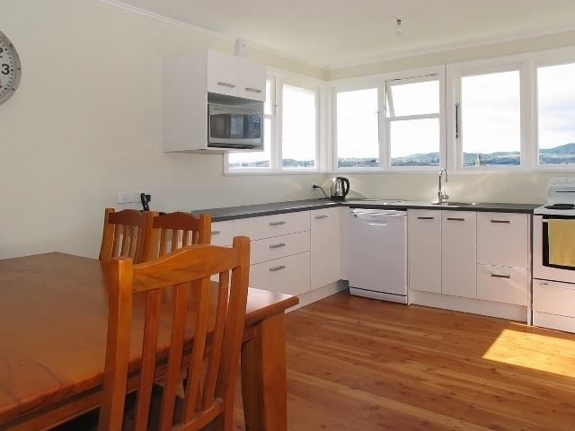 25 Rangituhi Crescent, Takapuwahia, Porirua, 3 غرف, 0 حمامات