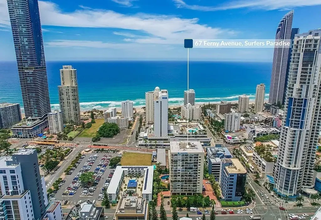 Spacious 1-Bed with Ocean & Skyline Views
