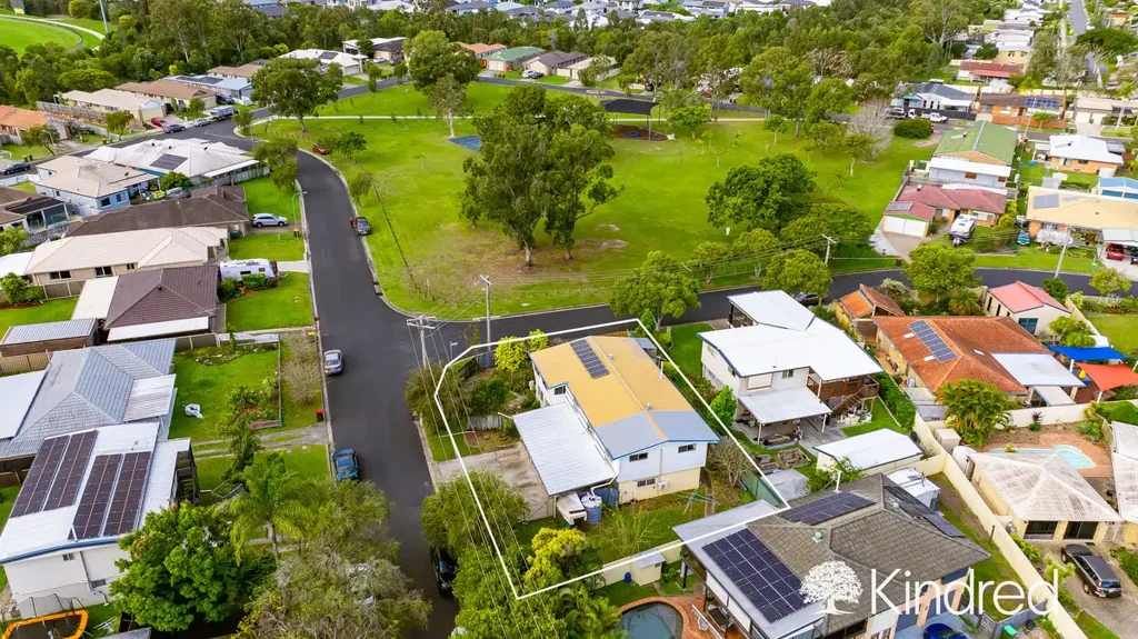 Kippa-Ring 4 Slaapkamer Dual Living Potential on a Corner Block