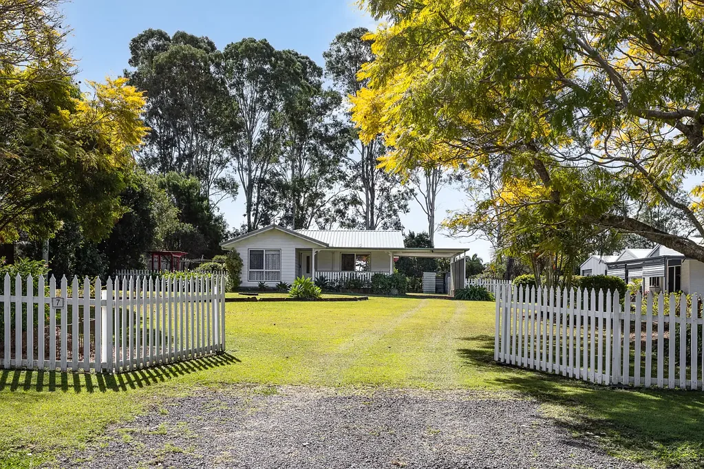 7 Grenfell Street, Tiaro, QLD 4650