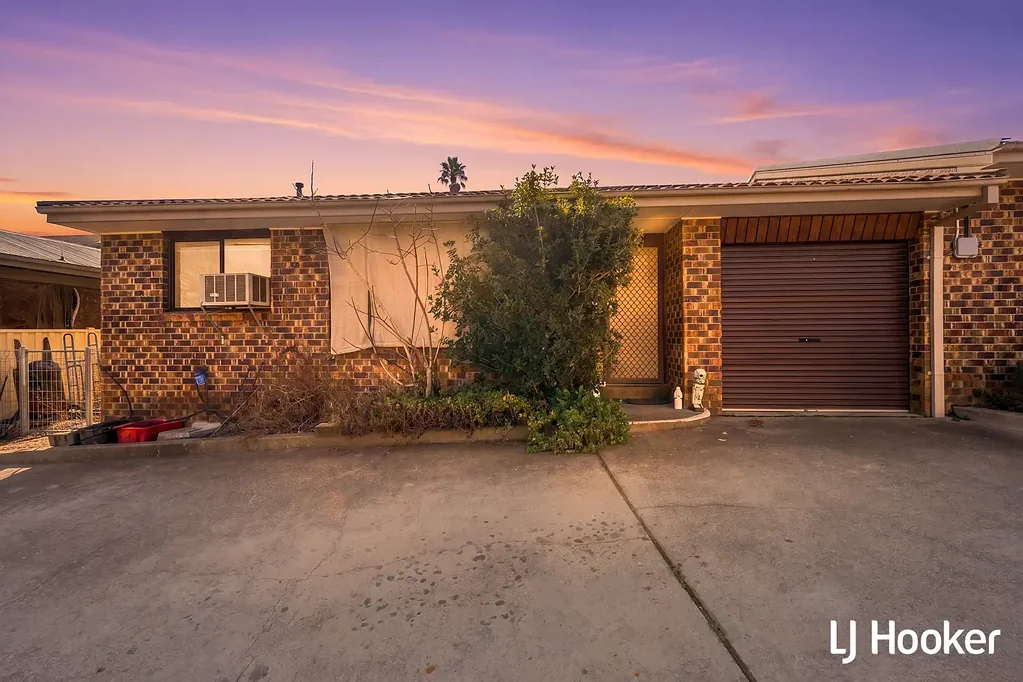 Queanbeyan East 2 Slaapkamer Easy Single-Level Living with Private Courtyard