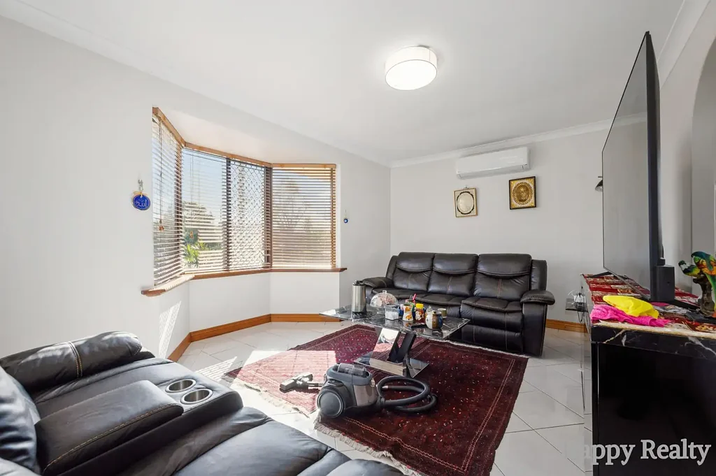 Maddington 4Moenga Spacious Family Home on a Generous 681sqm Block