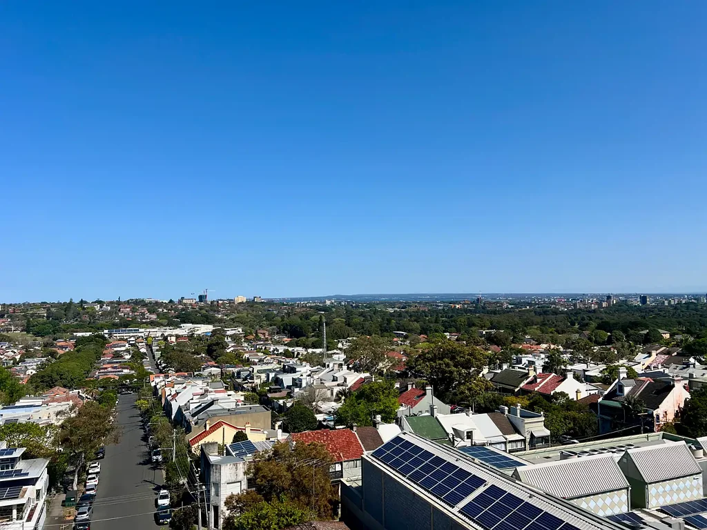 Oversized Modern 1 Bedroom Apartment with parking in the heart of Bondi Junction