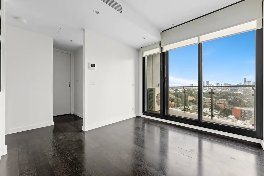 Stunning Two Bedroom Apartment with City Views!