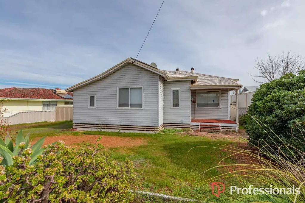Manjimup 4침실 If you are looking for size at an affordable price, this home is for you!!