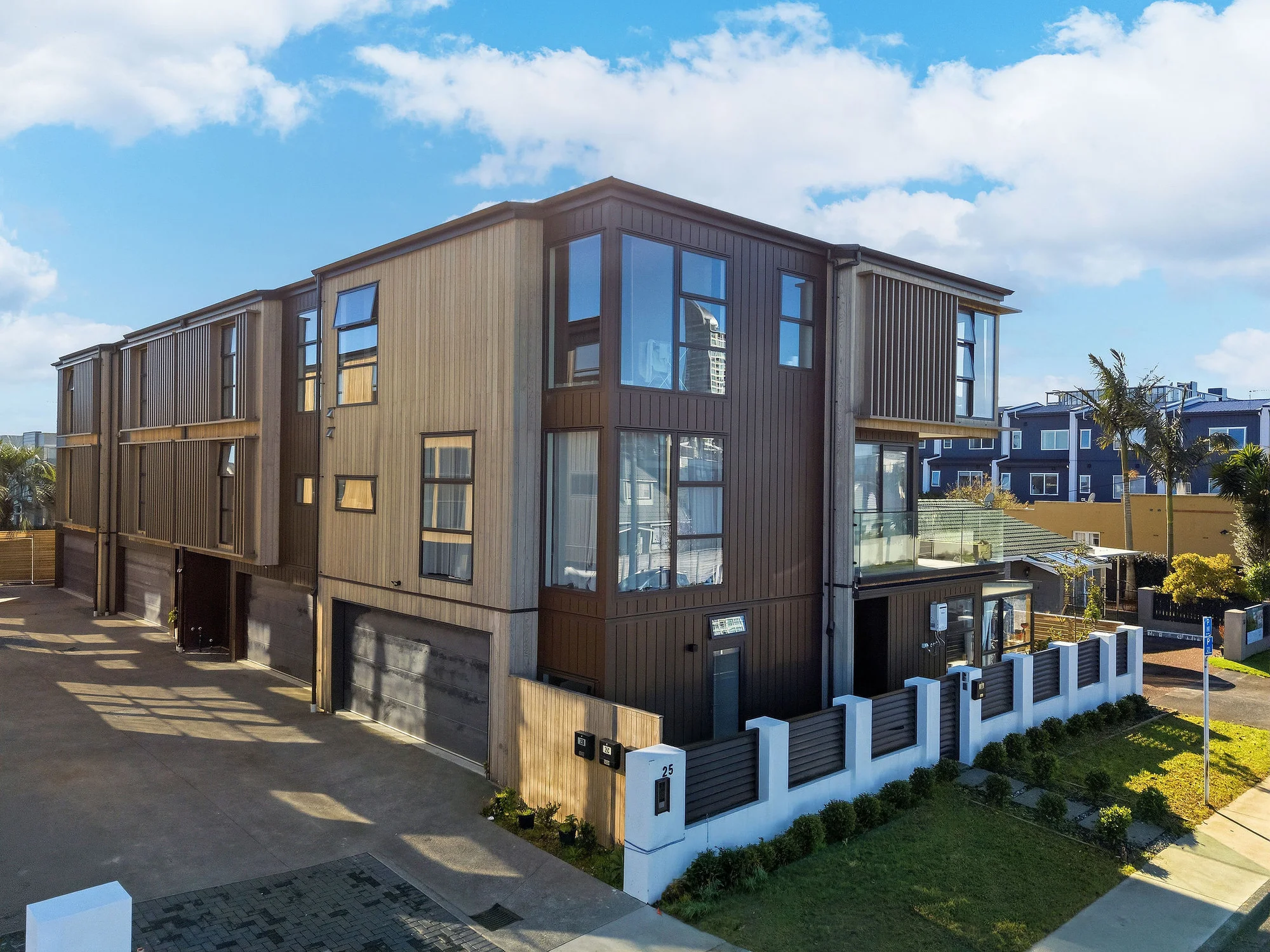 Takapuna 4房 Architectural Luxury in the Heart of Takapuna