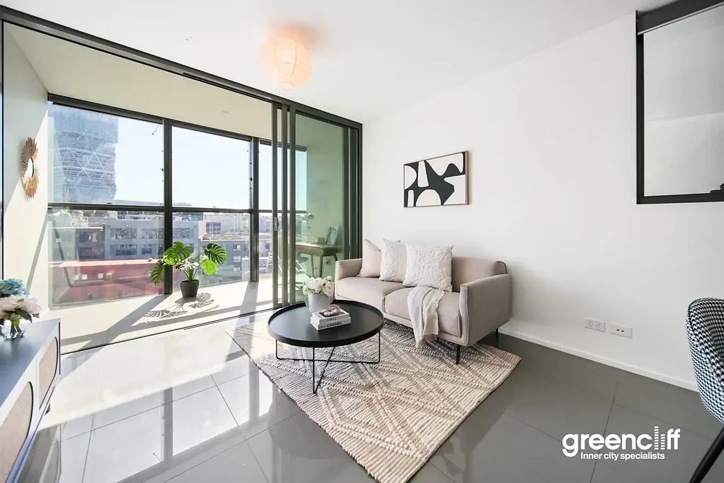 Chippendale 1 Bedroom Sunlit North-East One-Bedroom – Optional Parking to Purchase