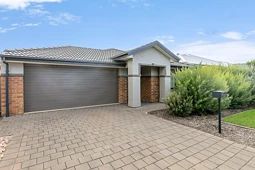 5 Burwood Road, Munno Para West