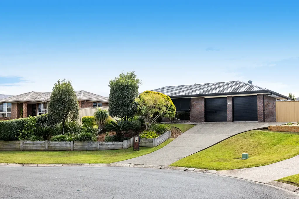 15 Oakland Court, Burleigh Waters, QLD 4220