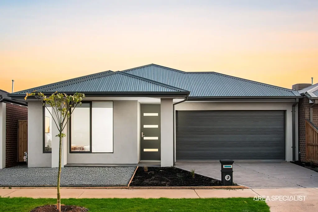 Tarneit 4房 四卧独立卫浴 精致现代设计 高额投资潜力 便捷交通配套 周边名校环绕 新房直接入住 The Brief: Brand New Tarneit Gem – Perfect for Home Buyers or Co-Living Investors (Estimated Return $250/week per room)!!!