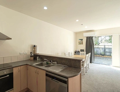 10/11 The Avenue, Albany, North Shore City, 3房, 1浴, Townhouse