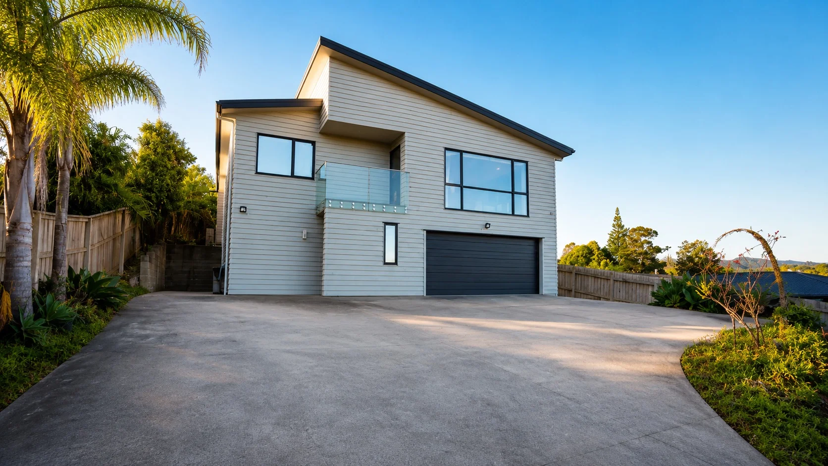 Huntly 3બેડરૂમ Designed for Living. Positioned for the View.