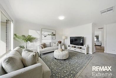 Carramar 4 Slaapkamer FRESHLY RENOVATED & READY TO MOVE INTO!