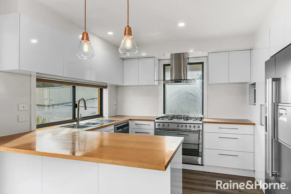 Sorell 3कमरा Family Home with Views in the Heart of Sorell
