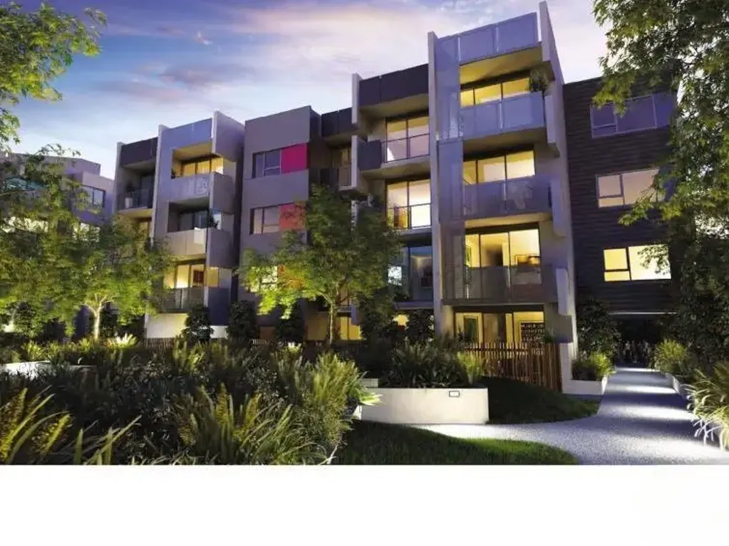 Stylish 2-Bedroom Apartment with Courtyard in the Heart of Carlton - Available on a 24 month contract as well