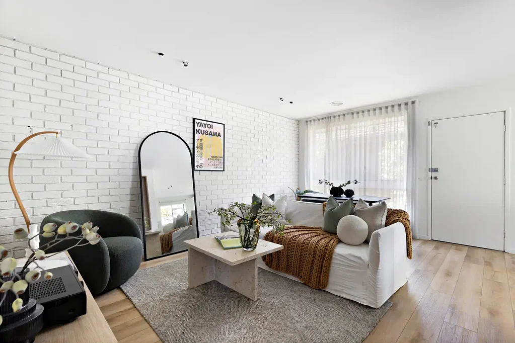 Brunswick West 2Zimmer Style that Speaks for Itself