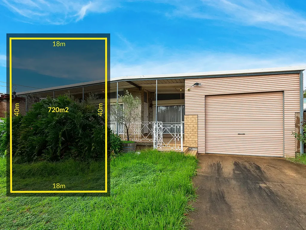 Para Hills 6Zimmer Solid Brick Construction - 5 Generous Bedrooms - 720m2 Allotment!