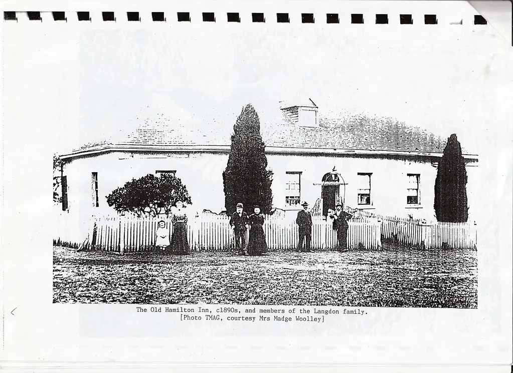 Hamilton 4ਬੈੱਡਰੂਮ 'The Old Hamilton Inn' - Circa 1834