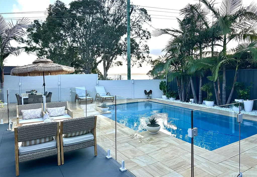 Lakeside Elegance with room for a boat