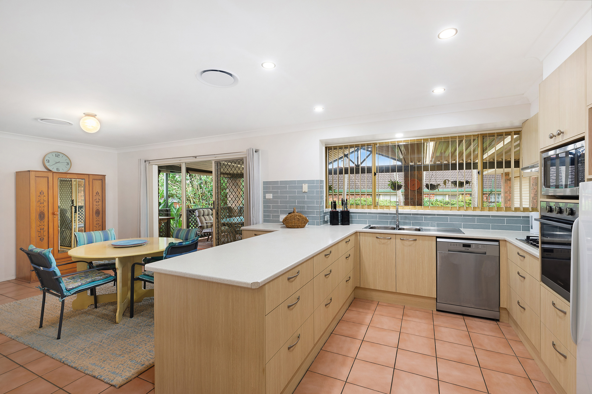 6 GRAHAM PL, KARIONG NSW 2250, 0房, 0浴, House