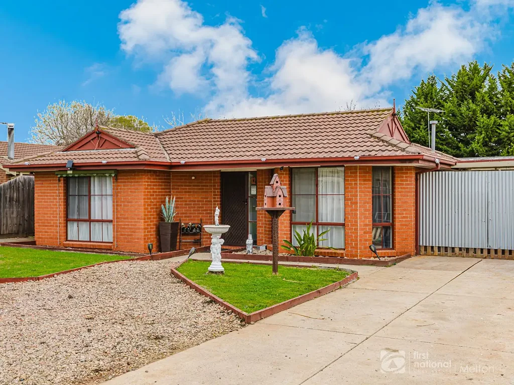 12 Oakfield Court, Melton South, VIC 3338
