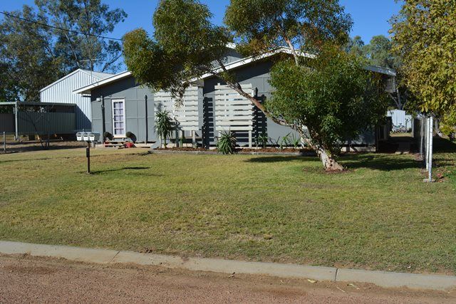 UNIT 2 21 SAINT ANDREW ST, BLACKALL QLD 4472, 0 Kuwarto, 0 Banyo, Unit