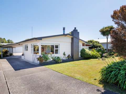 Feilding 3部屋 IMMACULATE FAMILY HOME- SNAP THIS ONE UP QUICK!