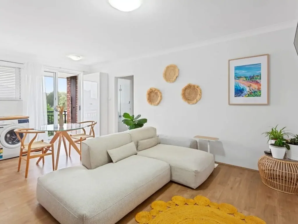 Hillsdale 2Kwarto Bright Top-Floor Apartment with Updated Interiors & Balcony