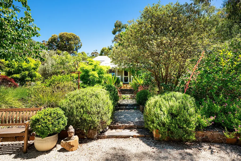 Maldon 4 Slaapkamer Spring Cottage - Where Heritage Meets Country Chic