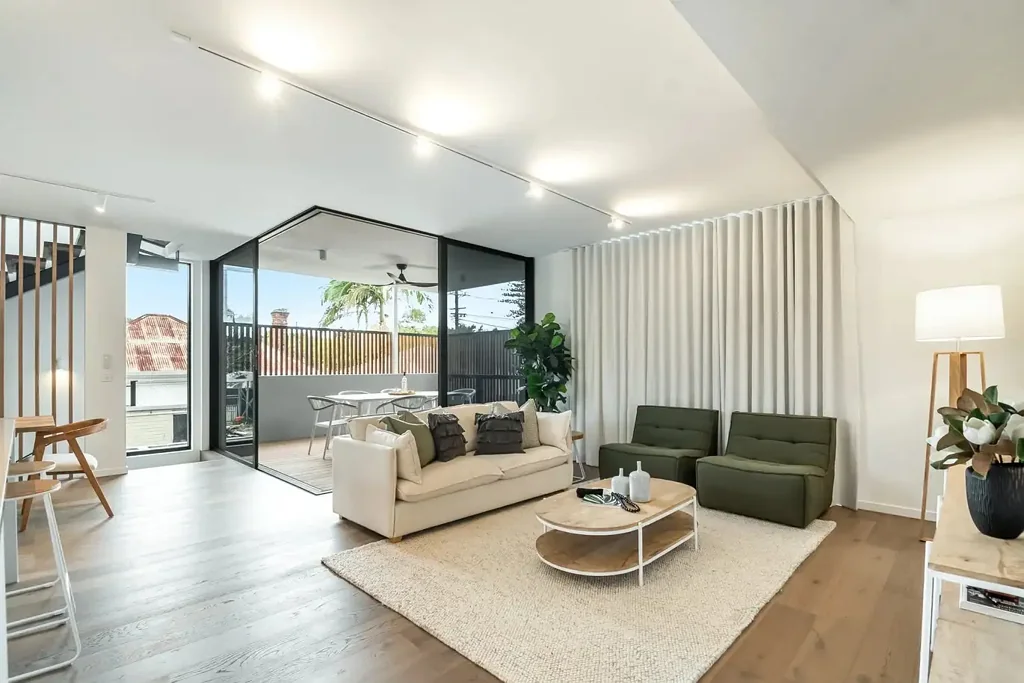 New Luxury Townhouse in the Heart of Byron